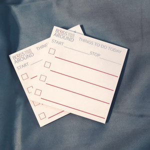 Stay focused while working online using these sticky note checklists